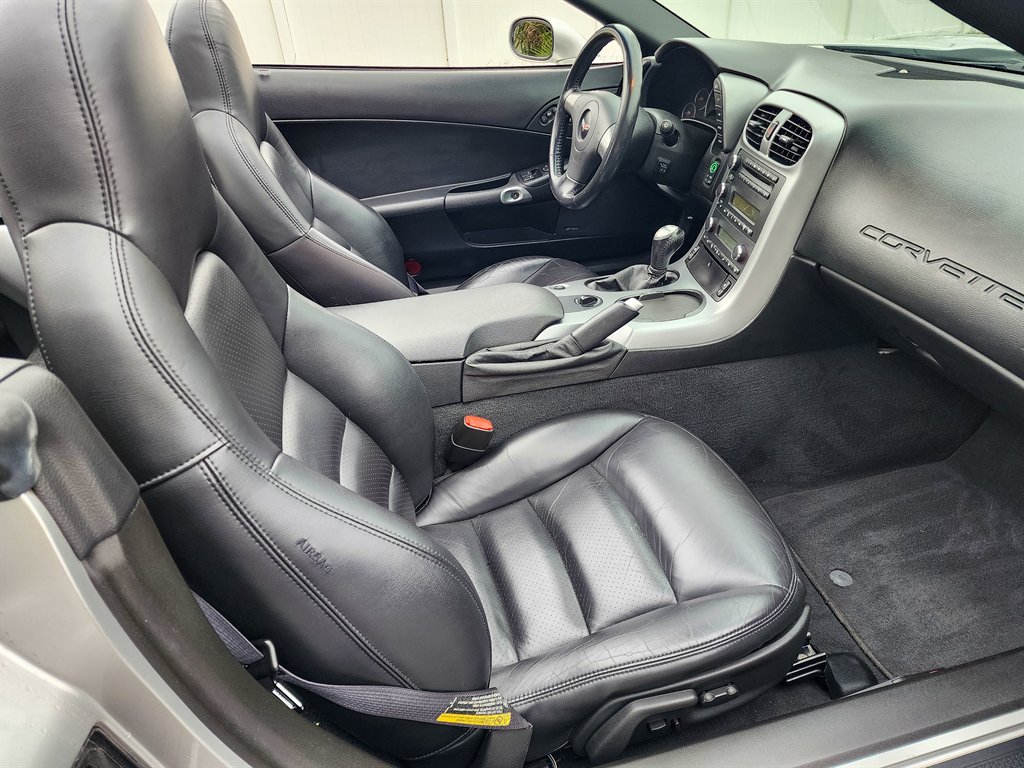 2006 Chevrolet Corvette Base - Photo 25