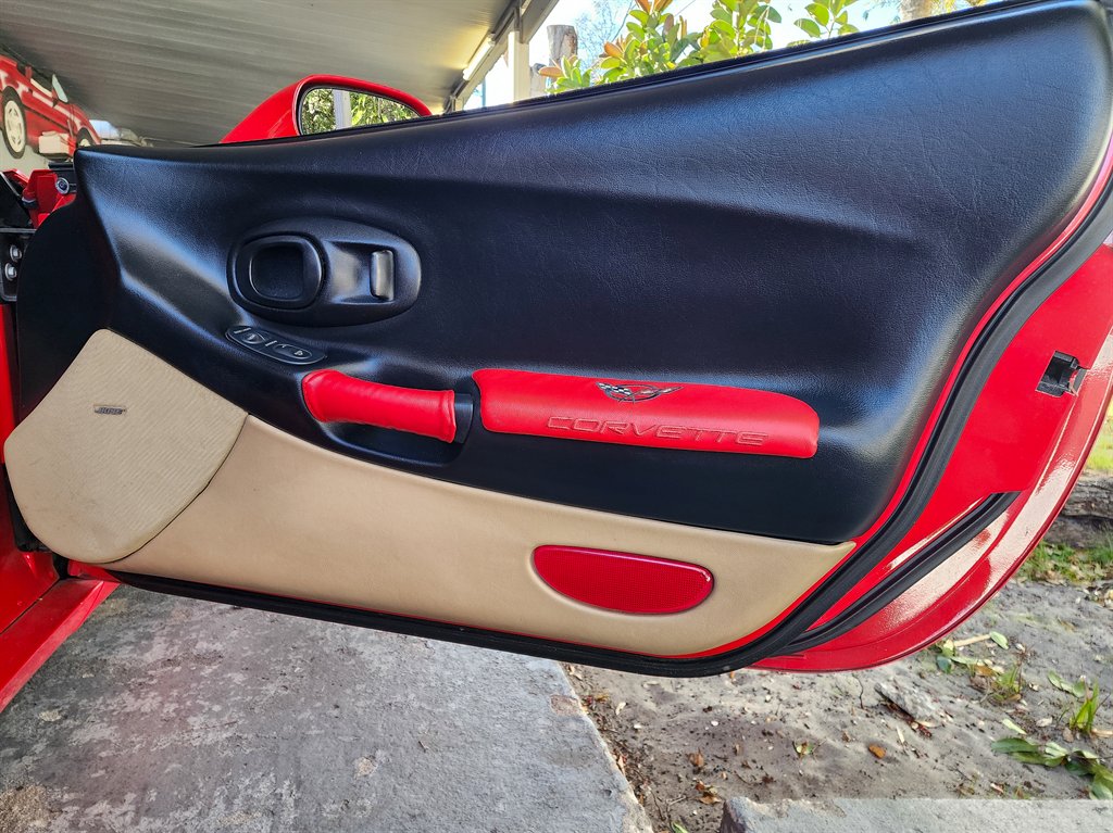 1998 Chevrolet Corvette Base - Photo 26