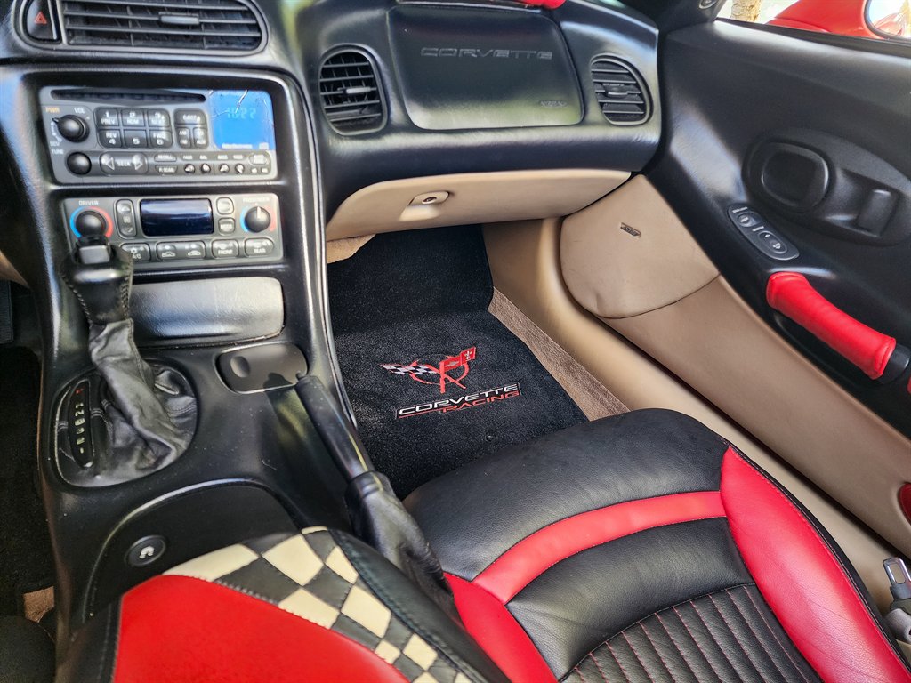 1998 Chevrolet Corvette Base - Photo 23