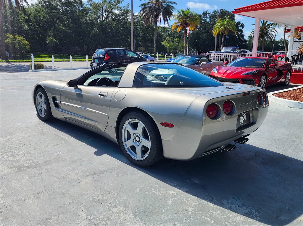 1998 Chevrolet Corvette Base - Photo 6