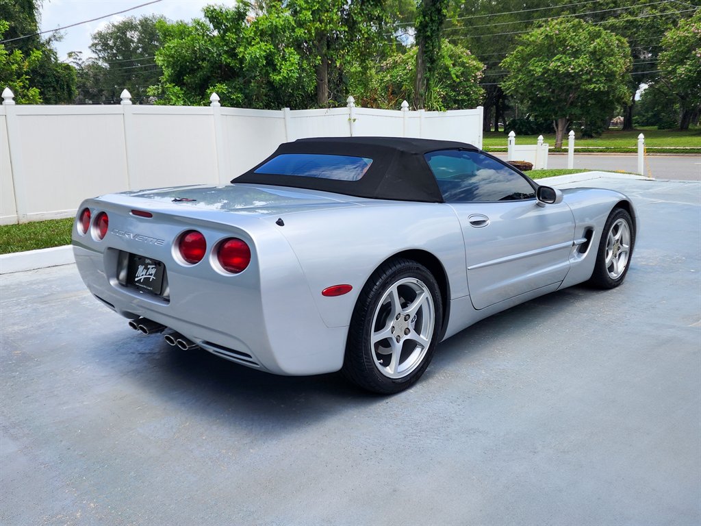 2000 Chevrolet Corvette Base - Photo 16